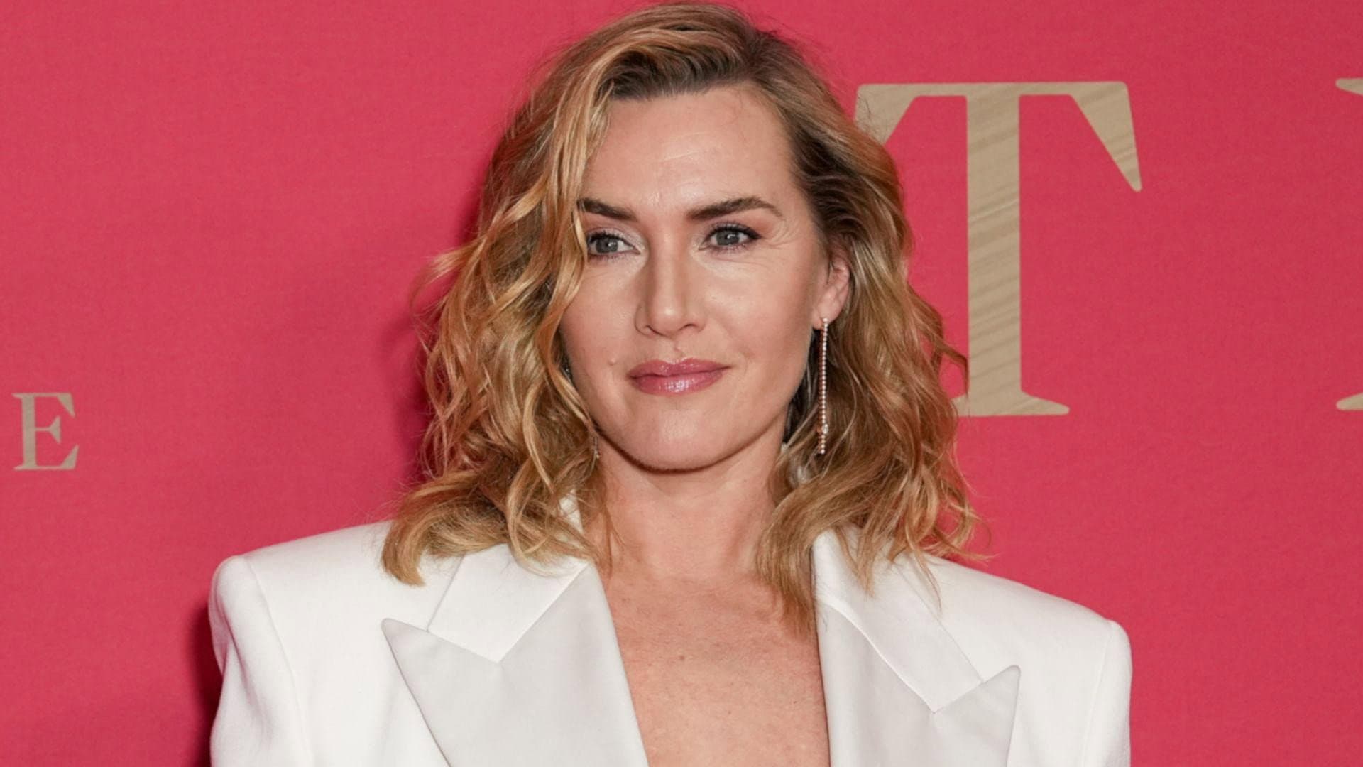 Backdrop for Kate Winslet: Decidedly Authentic